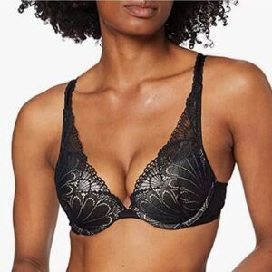 Wonderbra glamour raffine triangle padded black lace bra 34A